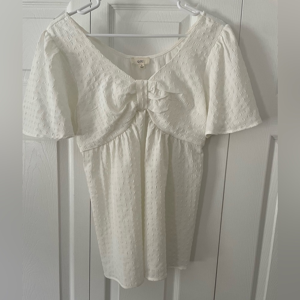 Women’s white texture blouse- SZ Small